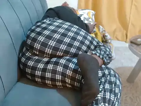 leslysexygirl online show from November 24, 2025, 8:14 am