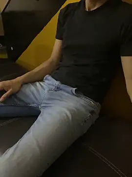 Snapshot of zeck80 chatting on January 6, 2025, 1:52 pm zeck80 online show from January 6, 2025, 1:52 pm