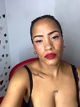 Snapshot of AdelaHaneix chatting on November 23, 2025, 4:11 am AdelaHaneix online show from November 23, 2025, 4:11 am