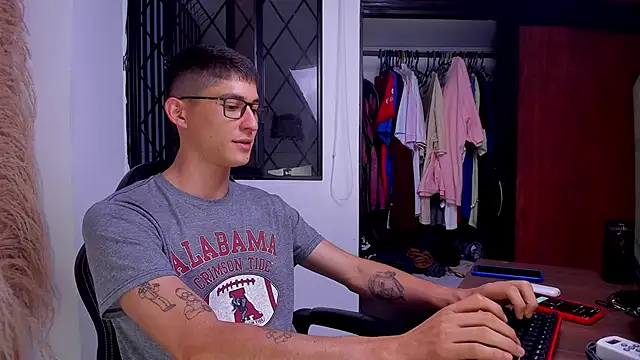 Jaack str online show from November 21, 2025, 10:42 pm