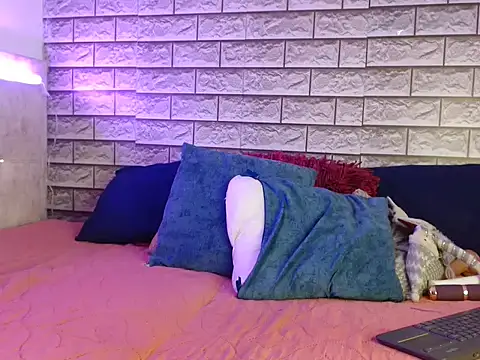 karol labichotam online show from February 3, 2025, 11:26 pm