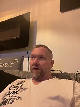 Snapshot of Rockburg chatting on March 13, 2025, 5:54 am Rockburg online show from March 13, 2025, 5:54 am