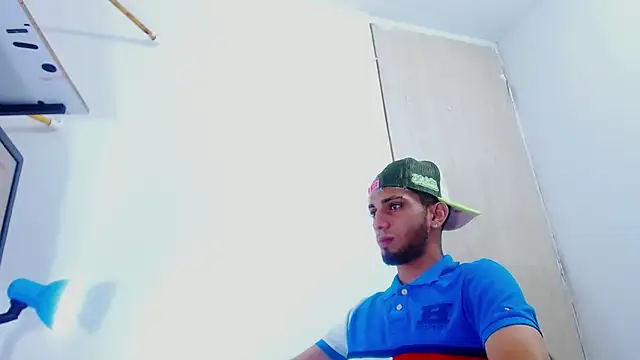 Snapshot of Gregory_hard chatting on November 29, 2025, 11:05 pm Gregory hard online show from November 29, 2025, 11:05 pm