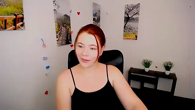 Snapshot of Sun_Alexia chatting on October 14, 2025, 1:01 pm Sun Alexia online show from October 14, 2025, 1:01 pm