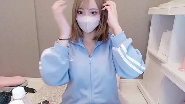 Snapshot of _chanMOMO_ chatting on April 26, 2026, 3:42 pm chanMOMO online show from April 26, 2026, 3:42 pm