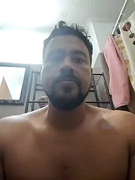 Snapshot of LatinMar chatting on October 14, 2025, 1:23 pm LatinMar online show from October 14, 2025, 1:23 pm