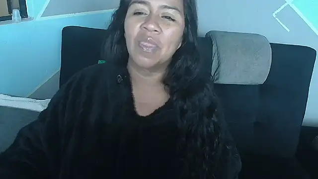 Snapshot of saggil23 chatting on July 4, 2026, 10:10 am saggil23 online show from July 4, 2026, 10:10 am