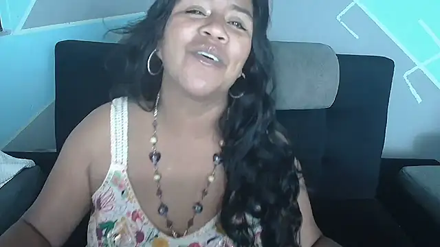 Snapshot of saggil23 chatting on July 5, 2026, 8:54 am saggil23 online show from July 5, 2026, 8:54 am