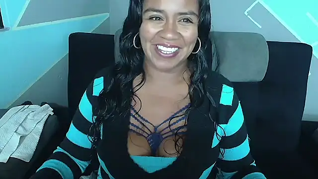 Snapshot of saggil23 chatting on November 29, 2025, 8:25 am saggil23 online show from November 29, 2025, 8:25 am