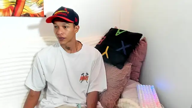 TommyGun 22 online show from October 29, 2025, 11:47 pm