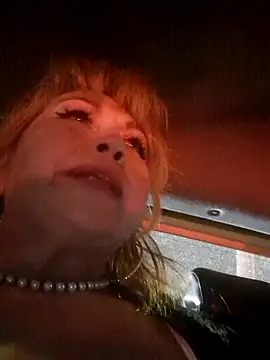 Snapshot of Kazsandraa chatting on May 15, 2026, 3:04 am Kazsandraa online show from May 15, 2026, 3:04 am