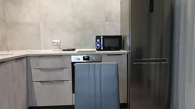 Snapshot of Cinderella____ chatting on February 21, 2025, 7:32 pm Cinderella online show from February 21, 2025, 7:32 pm