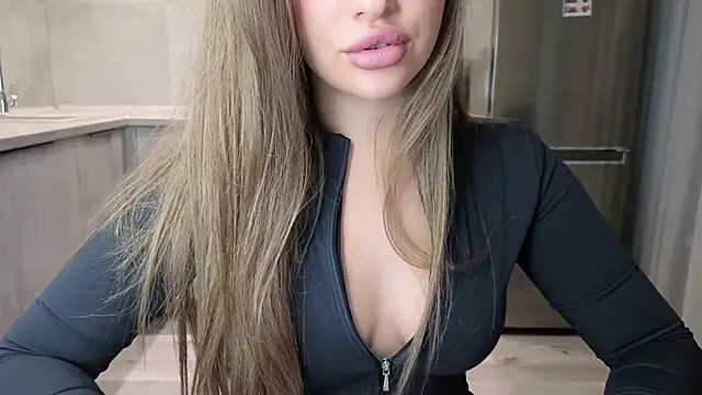 Snapshot of Cinderella____ chatting on September 22, 2025, 9:21 pm Cinderella online show from September 22, 2025, 9:21 pm