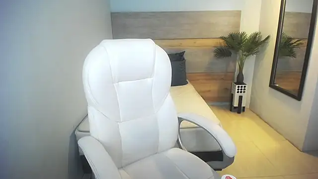 Snapshot of liseth_fox chatting on January 27, 2025, 7:35 pm liseth fox online show from January 27, 2025, 7:35 pm