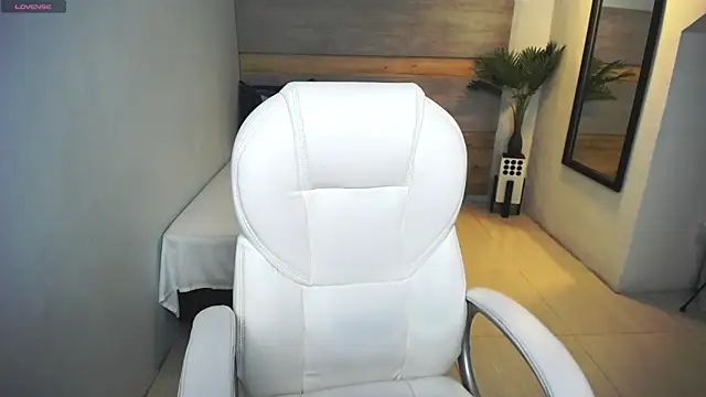 Snapshot of liseth_fox chatting on February 25, 2025, 8:11 pm liseth fox online show from February 25, 2025, 8:11 pm