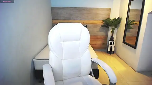 Snapshot of liseth_fox chatting on March 11, 2025, 8:31 pm liseth fox online show from March 11, 2025, 8:31 pm