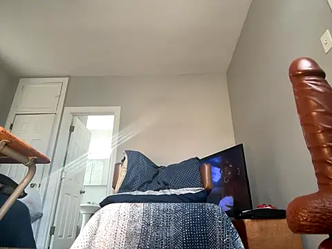 ChiRaqb8 online show from September 24, 2025, 8:37 pm