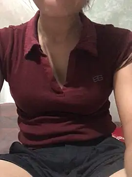 Cute lady99 online show from November 18, 2025, 7:44 am