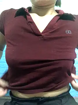 Cute lady99 online show from September 24, 2025, 5:03 am