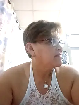 Madrastrahot69 online show from November 11, 2025, 12:05 am