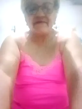 Madrastrahot69 online show from September 19, 2025, 4:05 am