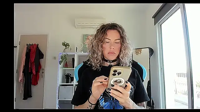 Lara Bergmann online show from February 20, 2026, 9:33 am