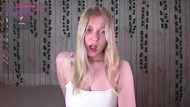 EmiliaDuchess online show from December 20, 2025, 12:19 pm