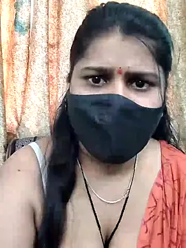 Snapshot of Hotty-simran chatting on November 19, 2025, 4:34 am Hotty-simran online show from November 19, 2025, 4:34 am