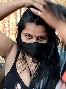 Snapshot of Hotty-simran chatting on November 18, 2025, 4:49 am Hotty-simran online show from November 18, 2025, 4:49 am