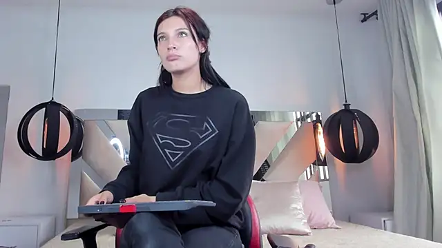 Snapshot of ValeryyGrace chatting on February 6, 2025, 7:29 pm ValeryyGrace online show from February 6, 2025, 7:29 pm