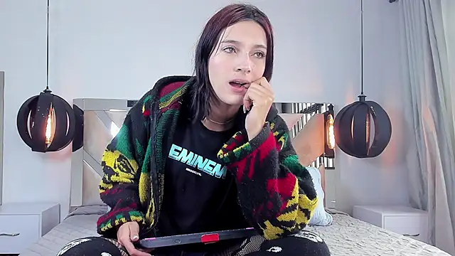 Snapshot of ValeryyGrace chatting on February 22, 2025, 2:52 pm ValeryyGrace online show from February 22, 2025, 2:52 pm