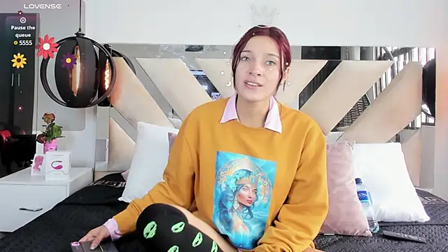 Snapshot of ValeryyGrace chatting on March 20, 2025, 5:25 pm ValeryyGrace online show from March 20, 2025, 5:25 pm