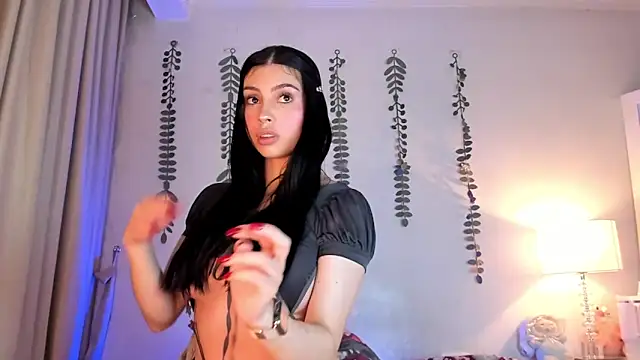 Snapshot of halseycox___ chatting on March 22, 2025, 6:43 am halseycox online show from March 22, 2025, 6:43 am