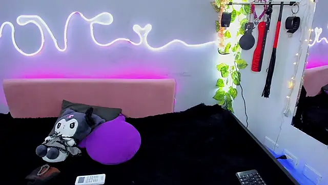 Snapshot of YouliteSllut2 chatting on January 29, 2025, 7:22 pm YouliteSllut2 online show from January 29, 2025, 7:22 pm