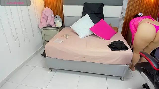 Snapshot of MEYLAGIA chatting on September 27, 2025, 3:12 am MEYLAGIA online show from September 27, 2025, 3:12 am