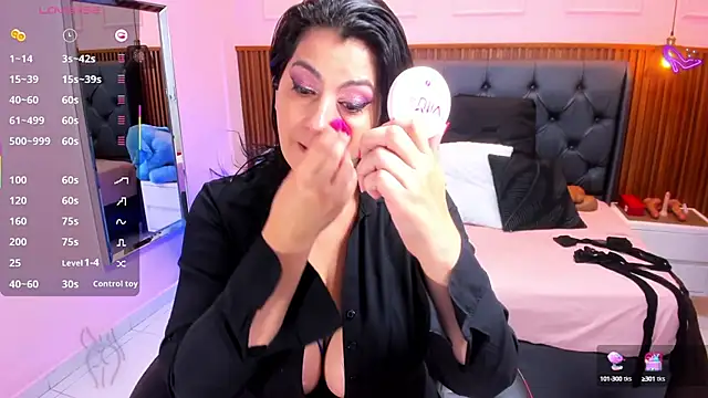 Snapshot of MEYLAGIA chatting on September 12, 2025, 3:17 am MEYLAGIA online show from September 12, 2025, 3:17 am