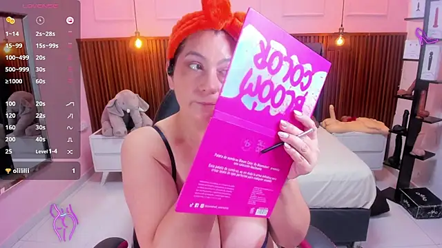 Snapshot of MEYLAGIA chatting on November 15, 2025, 3:10 am MEYLAGIA online show from November 15, 2025, 3:10 am