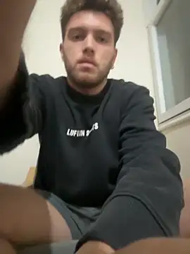 Snapshot of Franso13 chatting on October 26, 2025, 12:33 am Franso13 online show from October 26, 2025, 12:33 am