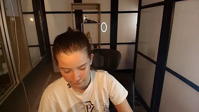 DeboraaLombardii online show from February 20, 2025, 10:59 pm