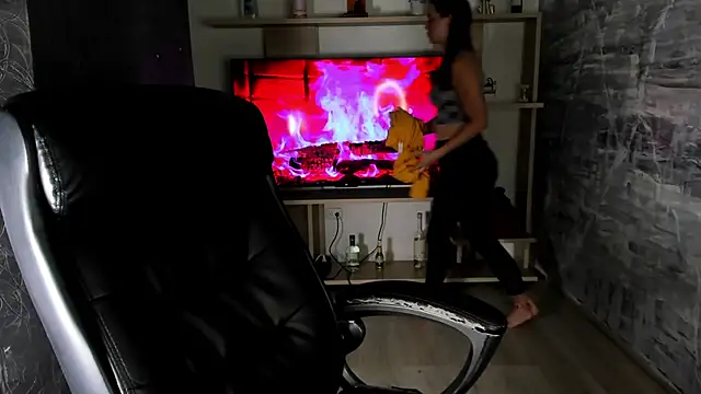 DeboraaLombardii online show from January 29, 2025, 8:46 pm