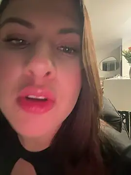 EmiilyAdams  online show from March 9, 2025, 8:42 pm