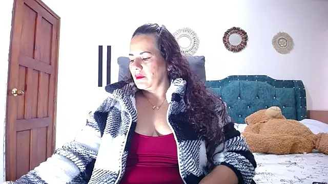 Snapshot of sofiamature01 chatting on January 15, 2026, 8:12 pm sofiamature01 online show from January 15, 2026, 8:12 pm