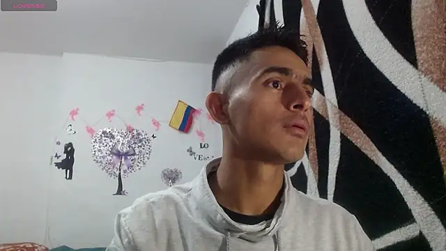 Snapshot of maria_and_angel chatting on December 22, 2024, 1:12 am maria and angel online show from December 22, 2024, 1:12 am