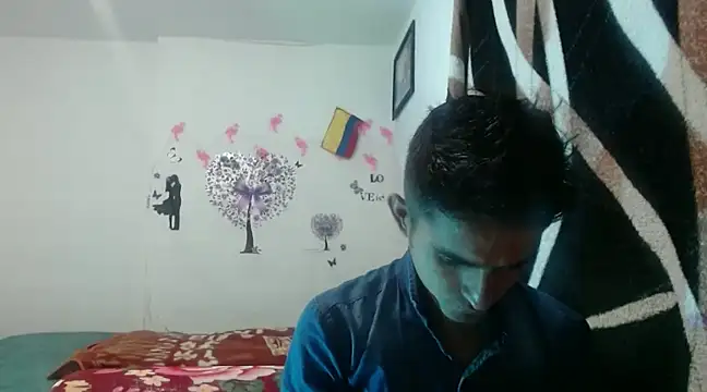 Snapshot of maria_and_angel chatting on December 14, 2024, 1:17 am maria and angel online show from December 14, 2024, 1:17 am