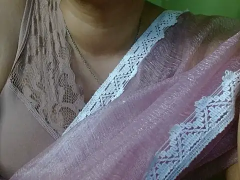 Snapshot of LOVERIAKOL chatting on March 6, 2026, 7:09 pm LOVERIAKOL online show from March 6, 2026, 7:09 pm