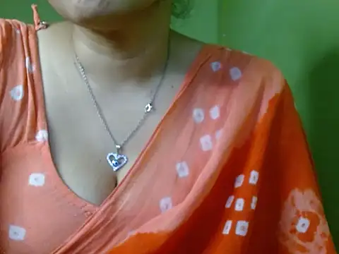 Snapshot of LOVERIAKOL chatting on March 17, 2026, 6:33 pm LOVERIAKOL online show from March 17, 2026, 6:33 pm