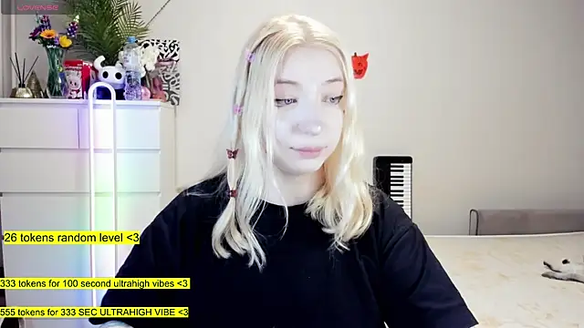 Snapshot of aya_katana chatting on December 3, 2025, 12:23 am aya katana online show from December 3, 2025, 12:23 am