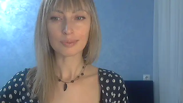 EffectMaya online show from March 7, 2025, 5:28 pm