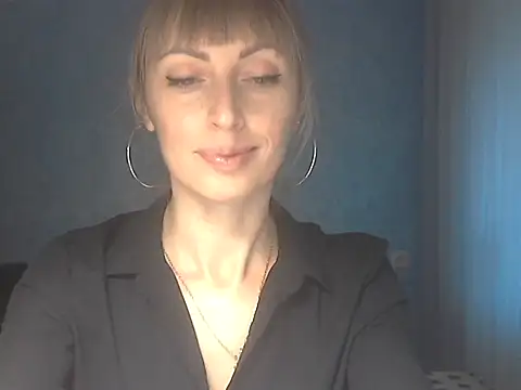 EffectMaya online show from December 20, 2025, 11:46 am