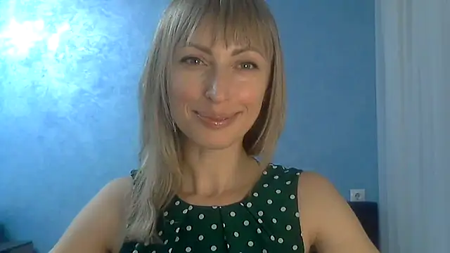 EffectMaya online show from March 18, 2025, 7:01 pm